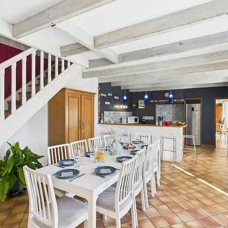 Maison Pour 10 Personnes Avec Grand Exterieur 펜션 Plomeur